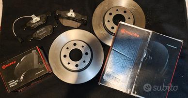 Kit freni anteriori Brembo (dischi + pastiglie)