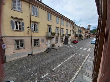 Casa indipendente di 182 m² con più di 5 locali a 