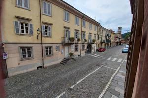 Casa indipendente di 182 m² con più di 5 locali a 
