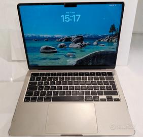 Macbook Air 13,6"