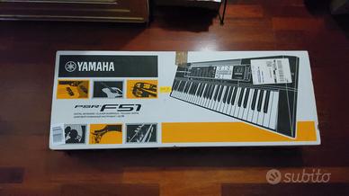 Tastiera yamaha psr F51 usata poco