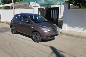 Utilitaria Lancia Ypsilon 2016  1000 hybrid