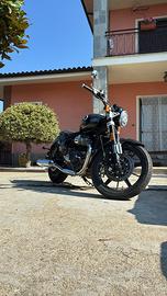 Royal Enfield Super Meteor 650 – Pari al nuovo