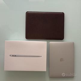 MacBook Air 13" M1 (2020) - 8GB RAM / 256GB SSD