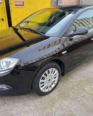 LANCIA Delta 1.6 MJT DPF 105 CV Silver NEOPATENT