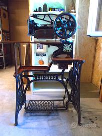 Macchina per cucire pelle Singer 29k