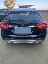 Mercedes gla 200 4 matik anche x neo patentati