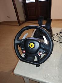 sterzo, e pedali marca Ferrari per PlayStation 4
