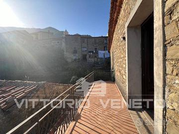Appartamento di 215 m² con più di 5 locali a Stell
