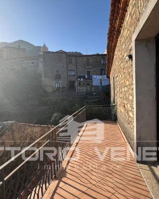 Appartamento di 215 m² con più di 5 locali a Stell