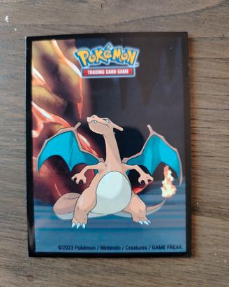 Carta pokémon charizard vmax 