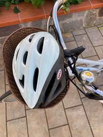 Caschetto bici come nuovo e pompa bicicletta