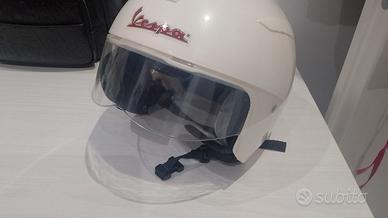 Casco peg perego da bambino/a marchiato Vespa 