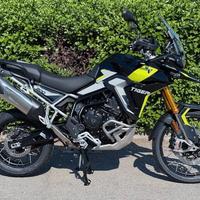 TRIUMPH TIGER 900 RALLY PRO NEW COLOR