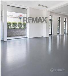 Locale Commerciale - Cles