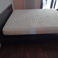 Camera da letto completa 