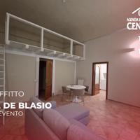 Appartamento arredato in Via Alfonso De Blasio