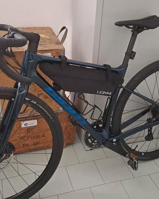 bici gravel giant revolt 2 