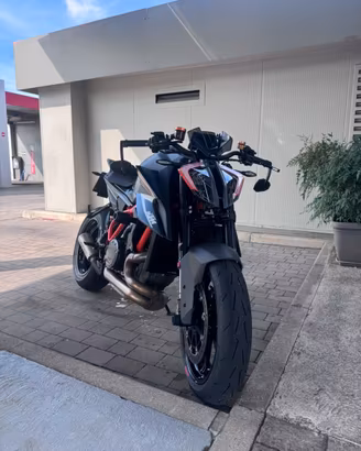 Ktm 1290 superduke R 3.0 con 9.500 Km
