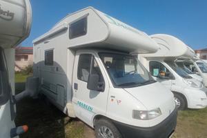 Camper mansardato