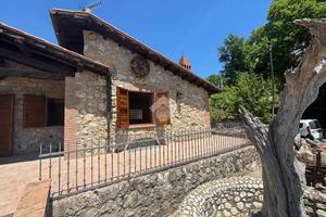 VILLA SINGOLA A LUGNANO IN TEVERINA
