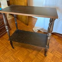 Mobiletto in legno doppio ripiano con ruote