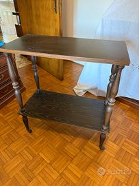 Mobiletto in legno doppio ripiano con ruote