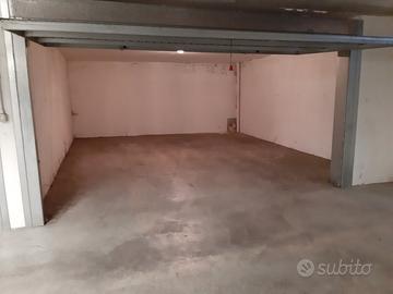 Garage box 22 mq