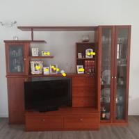 Parete attrezzata artigianale in ciliegio tenuta b