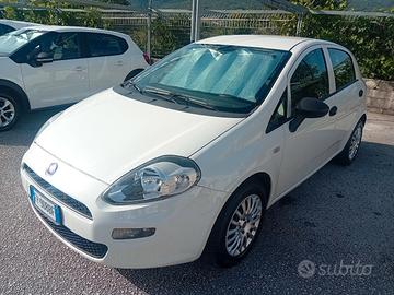 Fiat Punto 1.3 MJT II S&S 95 CV 5 porte Street