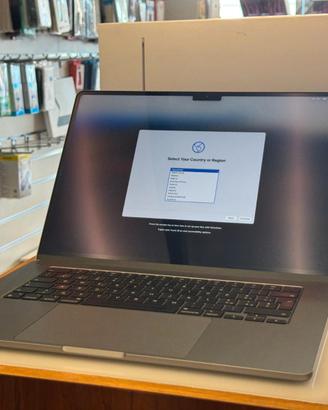 MacBook Air 15” 2023 M2 8GB/512GB