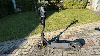 MONOPATTINO SEGWAY MAX G30