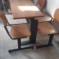 TAVOLO CON 2 PANCHE