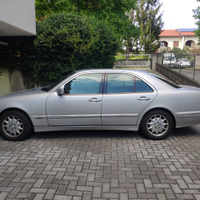 Mercedes E240 Elegante benzina/gpl