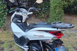 scooter PCX150 ANNO 2012