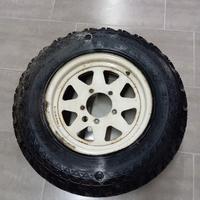 cerchio pneumatico nuovo da 15 Suzuki samurai Sant