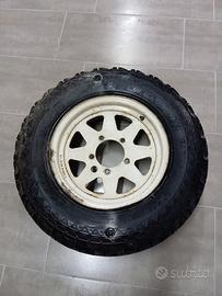 cerchio pneumatico nuovo da 15 Suzuki samurai Sant