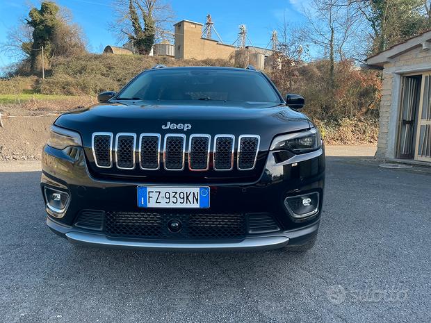 Jeep cherokee 4X4 limited amt9