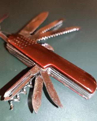 Multi accessorio svizzero 