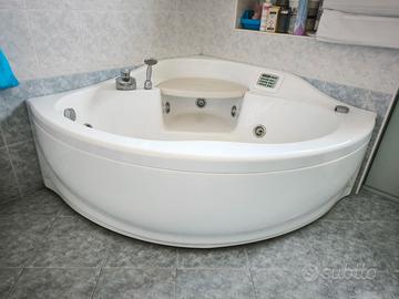 Vasca idromassaggio Teuco angolare 145x145x58 cm