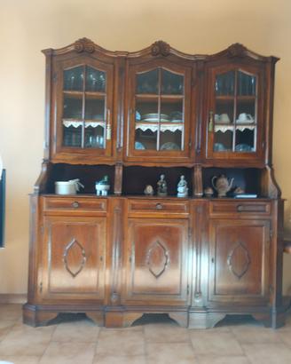 credenza  massello con vetrine