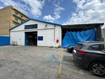 Immobile di 1100 m² con più di 5 locali a Arzano