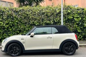 MINI COOPER 1.5 D CABRIO