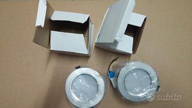 Coppia di faretti a led