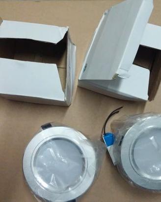 Coppia di faretti a led