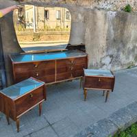 comò e comodini anni 60 