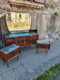 comò e comodini anni 60 