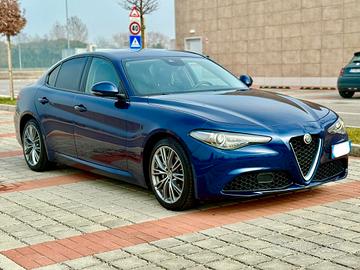 Alfa Romeo Giulia 2.2 160cv AT8 Execut