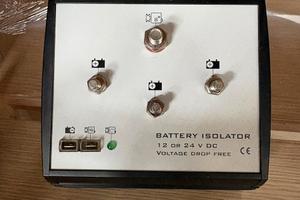 Ripartitore carica CRISTEC RCE 150A 12/24v 3 batt.