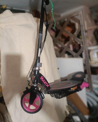 Monopattino elettrico ricaricabile bambini